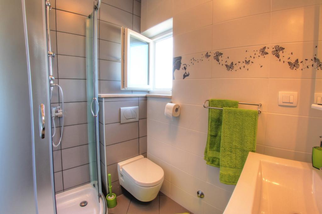 Apartments Nebuloza Ровінь Екстер'єр фото