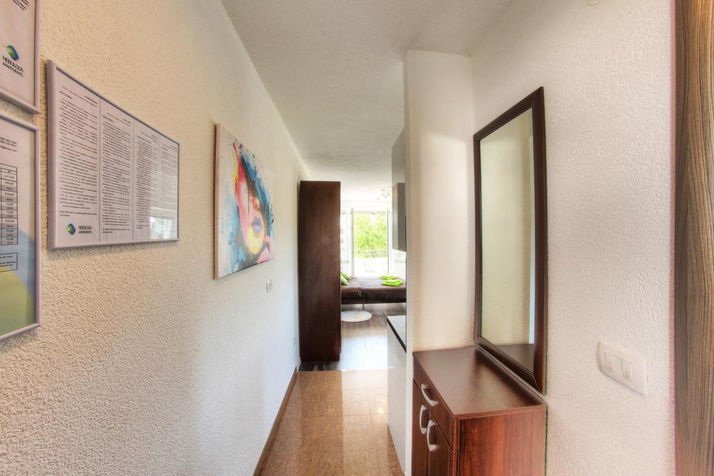 Apartments Nebuloza Ровінь Екстер'єр фото