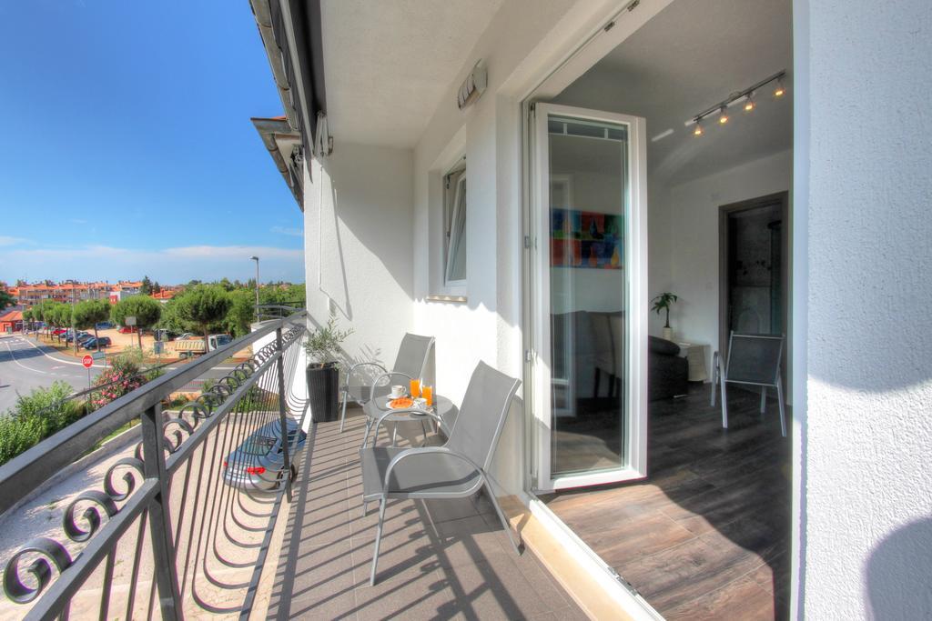 Apartments Nebuloza Ровінь Екстер'єр фото