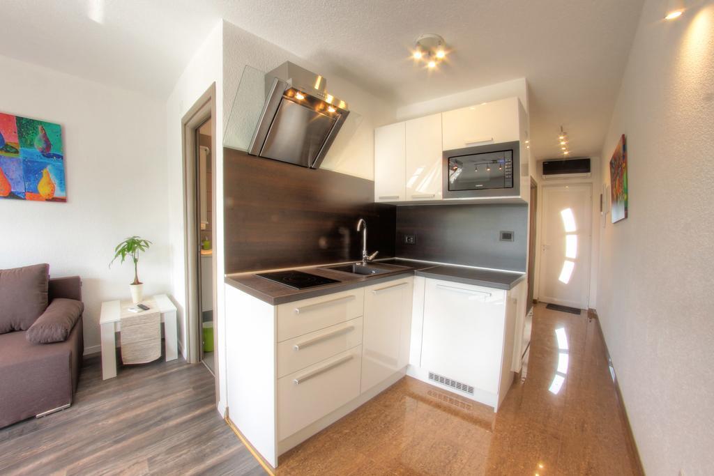 Apartments Nebuloza Ровінь Екстер'єр фото
