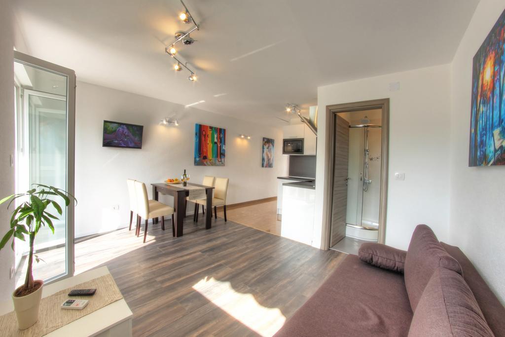 Apartments Nebuloza Ровінь Екстер'єр фото